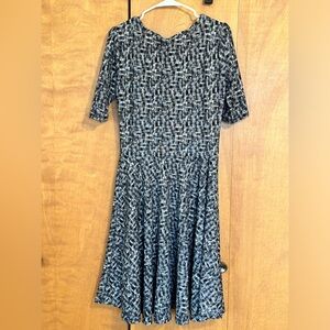 LuLaRoe EUC size L black/white Nicole Dress